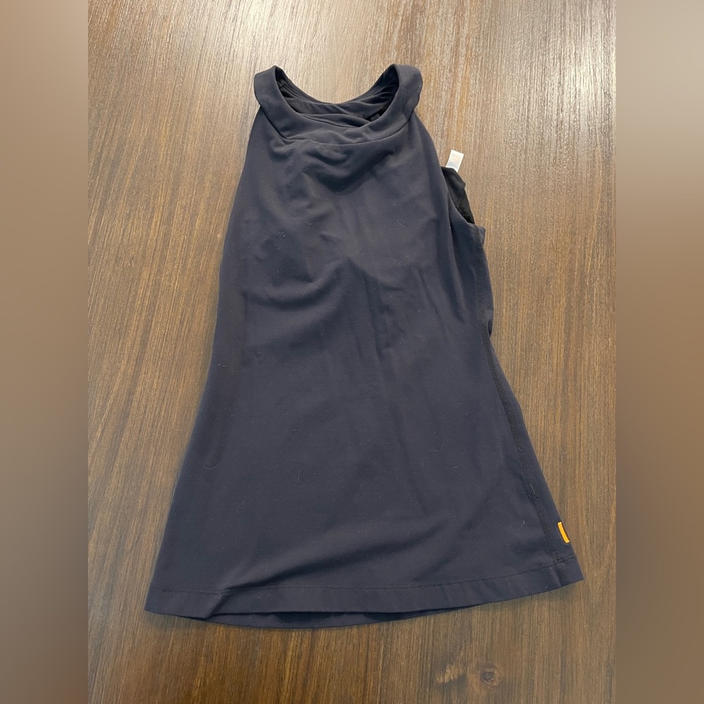 EUC Lucy Workout Tank Top